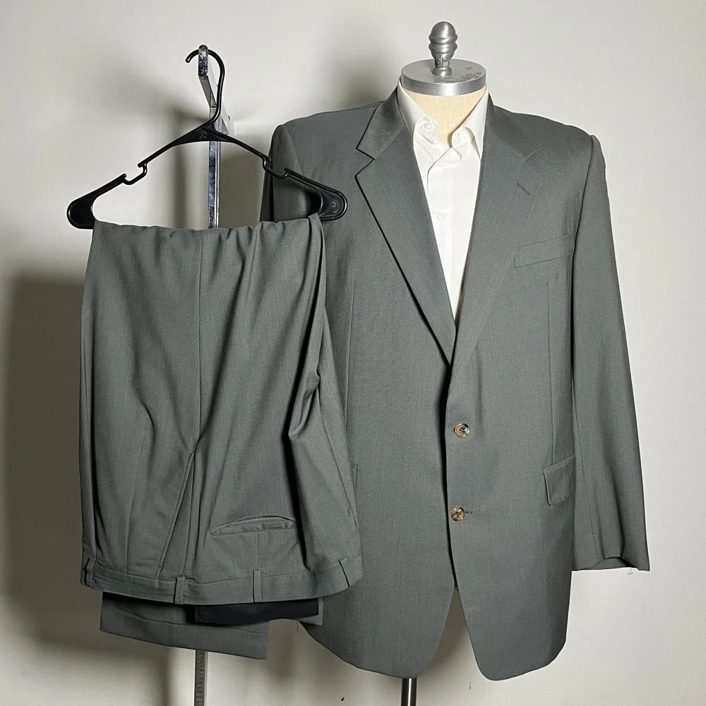 Hickey Freeman Suit Mens 48XL 42x31.5 Grey Solid Wool Boardroom Neiman Marcus